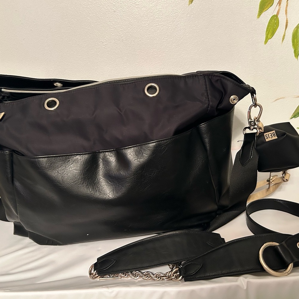 Black Beis Diaper Bag